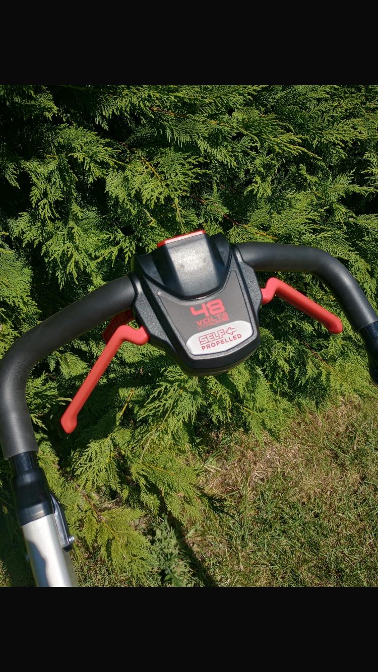 Lawn mower gallery image 3